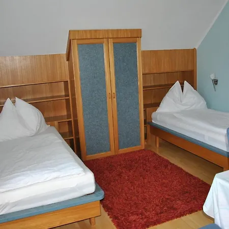 Casa de hóspedes Fruehstueckspension Matheidl