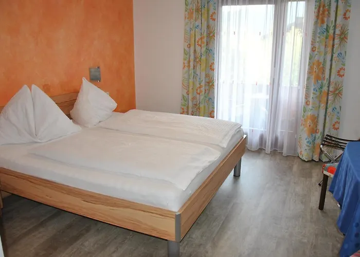 Fruehstueckspension Matheidl ゲストハウス フェルラッハ