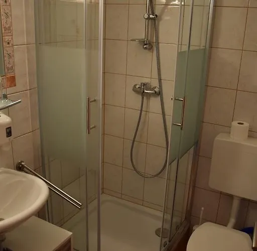 ゲストハウス Fruehstueckspension Matheidl フェルラッハ