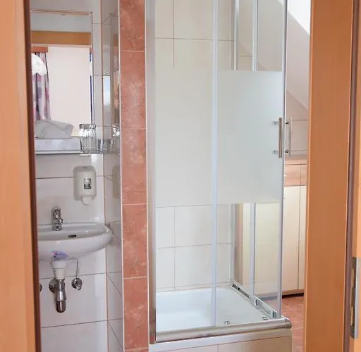 ゲストハウス Fruehstueckspension Matheidl フェルラッハ