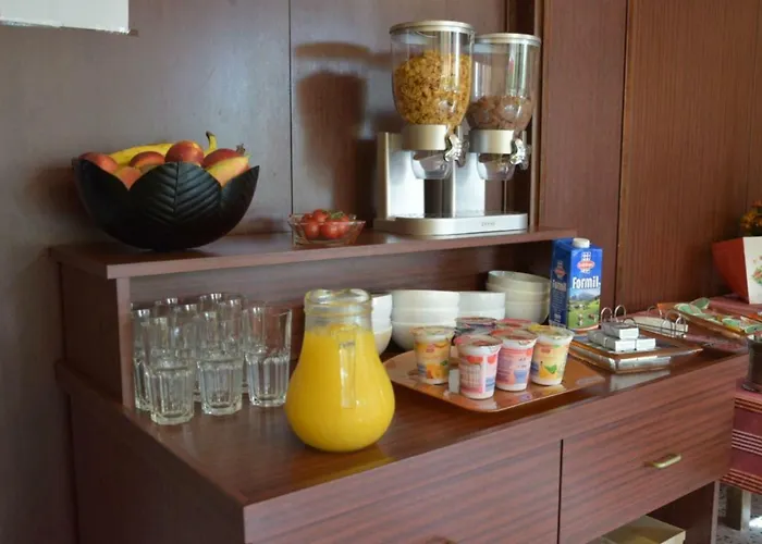 Fruehstueckspension Matheidl ゲストハウス フェルラッハ