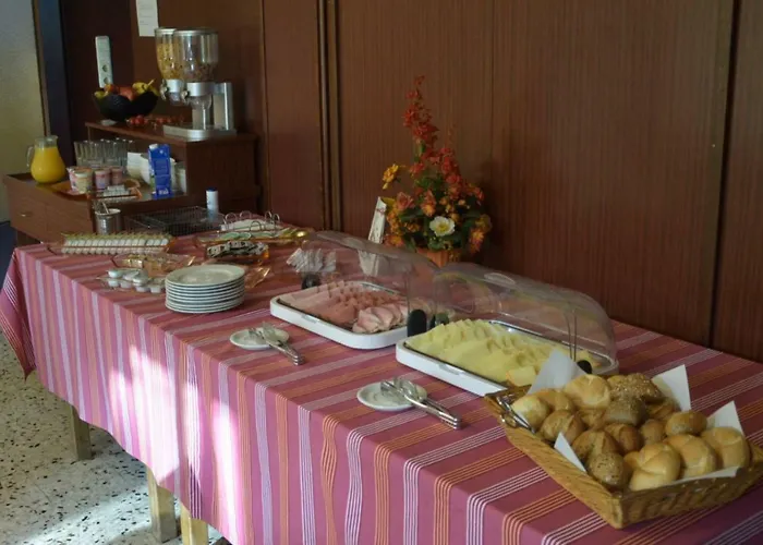 Fruehstueckspension Matheidl ゲストハウス フェルラッハ